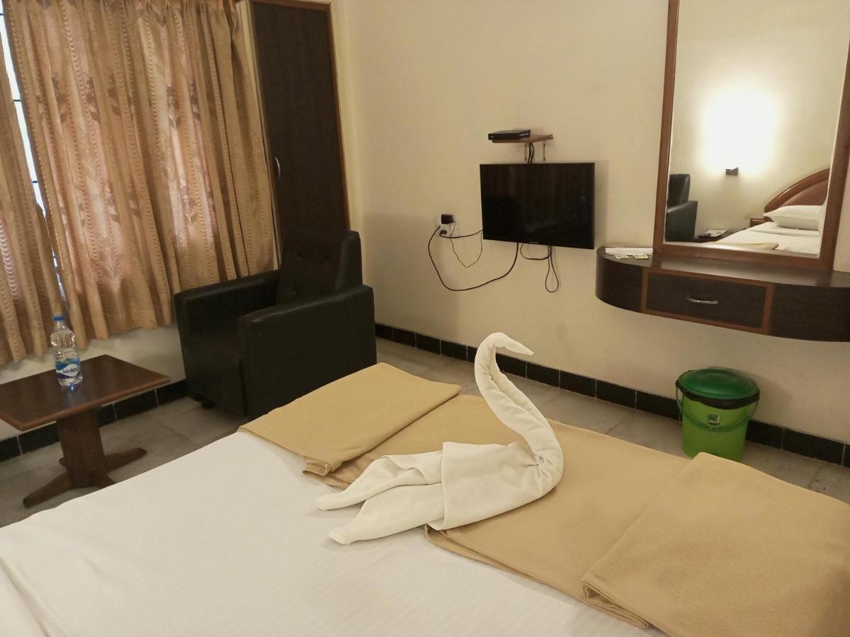 Senthil Residency Hotel Dindigul Exterior foto
